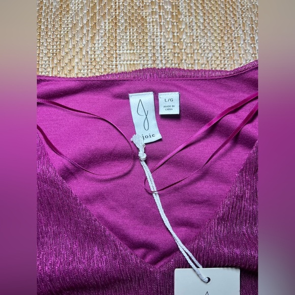 Joie Women Bright Purple Smocked Short Sleeve Top,V Neck,Ruffle Sleeve,SZ L,NWT - Picture 4 of 9